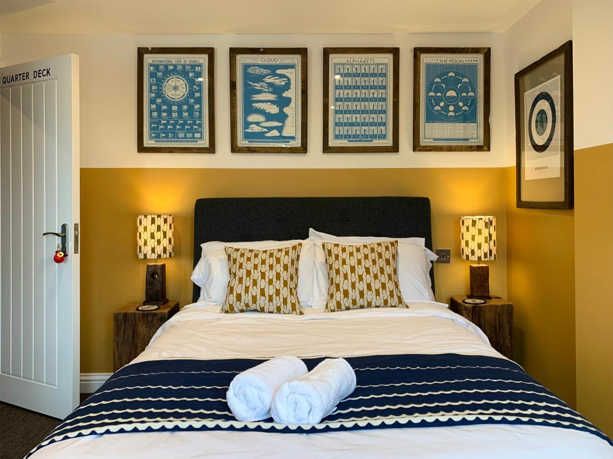 The Blue Bell Inn Emsworth Eksteriør billede
